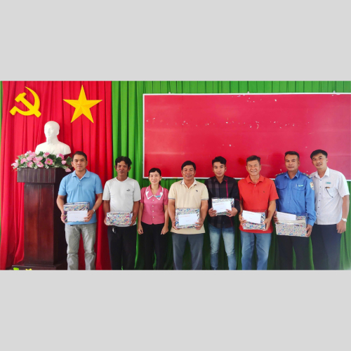 Trung Tâm Xúc Tiến Thương Mại Và Du Lịch Hà Tiên: Họp Mặt, Tặng Quà Tết Chôl Chnăm Thmây Cho Người Lao Động Dân Tộc Khmer